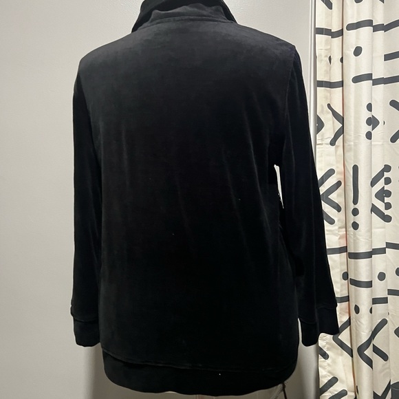 Plus Size Top - Picture 3 of 5